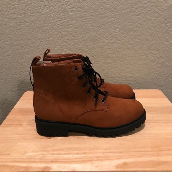 Women’s suede ankle boots - Picture 2 of 5
